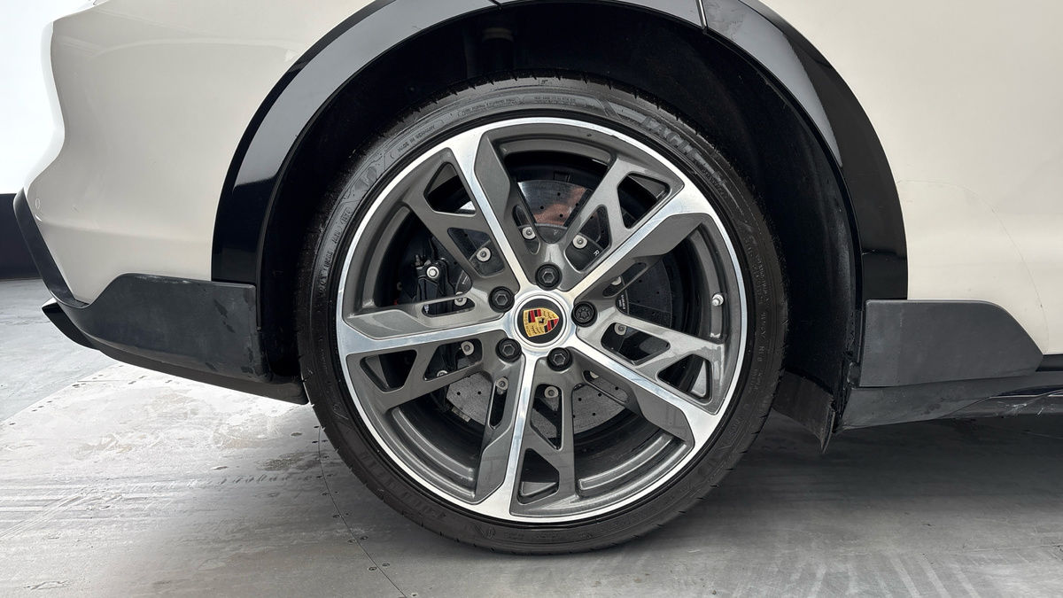 Used Porsche Taycan 2023 for sale - 76821415: Photo 10