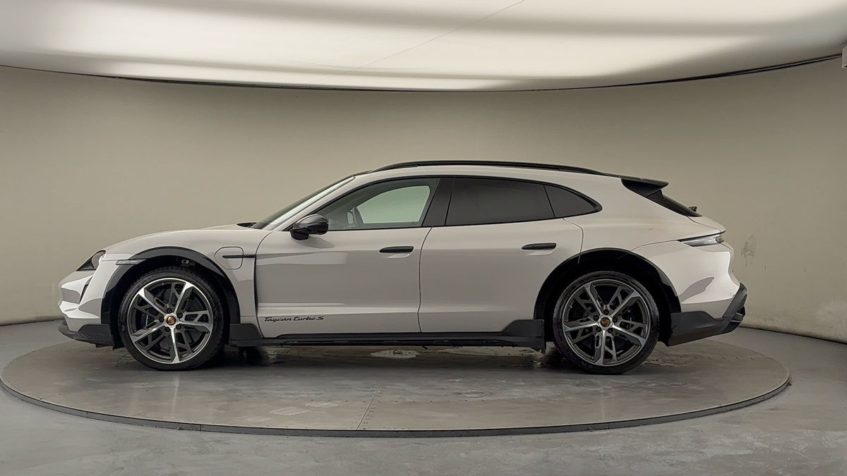 Used Porsche Taycan 2023 for sale - 76821415: Photo 15