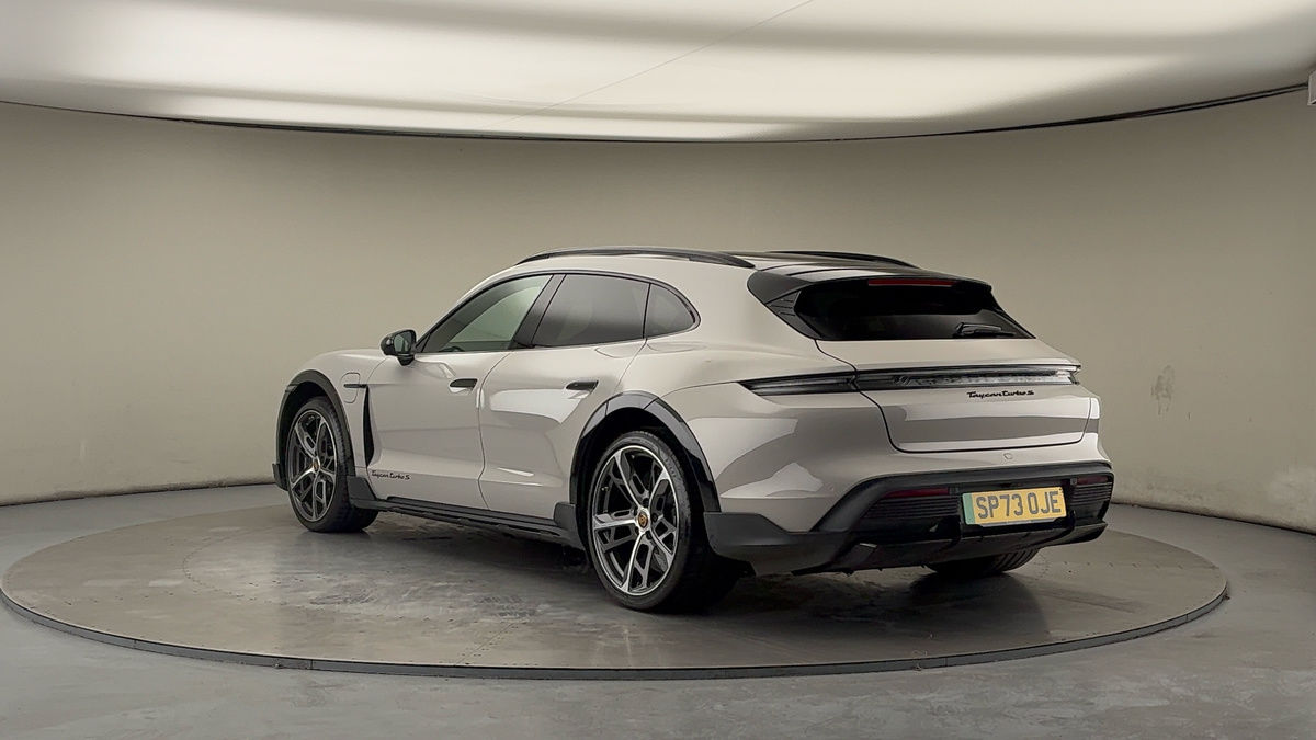 Used Porsche Taycan 2023 for sale - 76821415: Photo 2