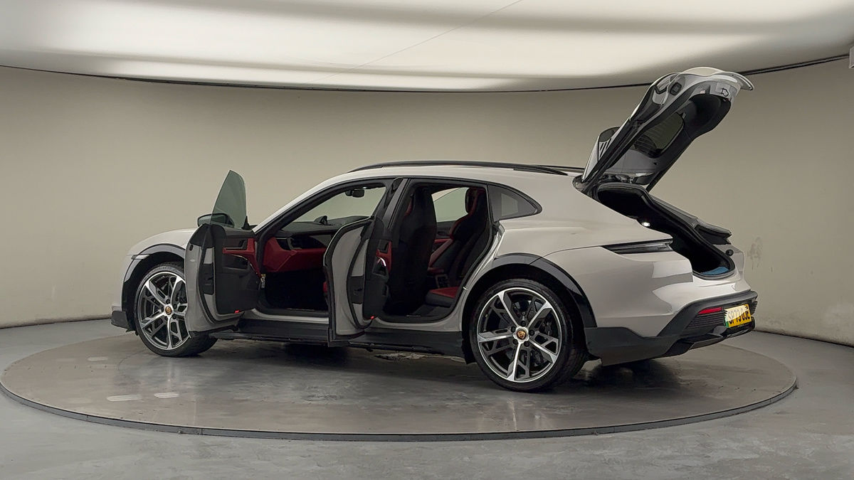 Used Porsche Taycan 2023 for sale - 76821415: Photo 50