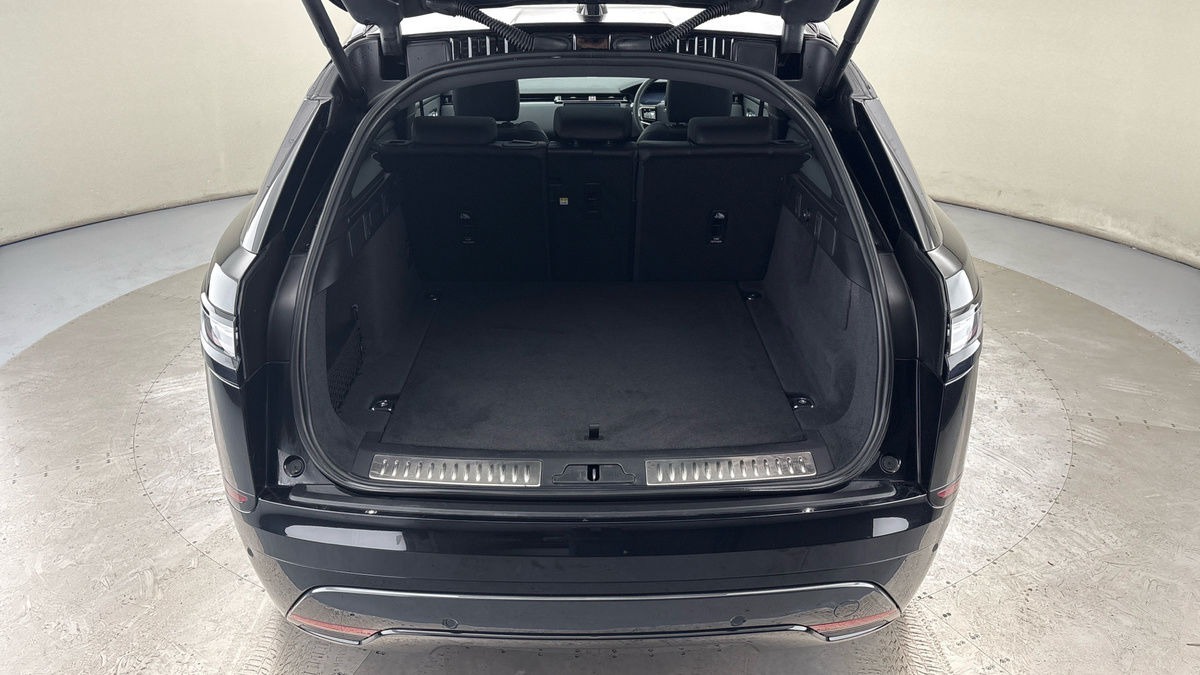 Used Land Rover Range Rover Velar 2024 for sale - 76368743: Photo 11