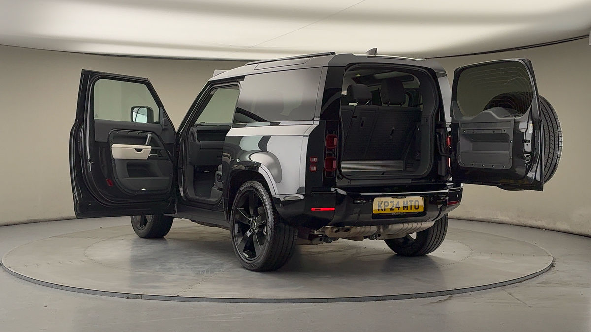 Used Land Rover Defender 2024 for sale - 77494474: Photo 23