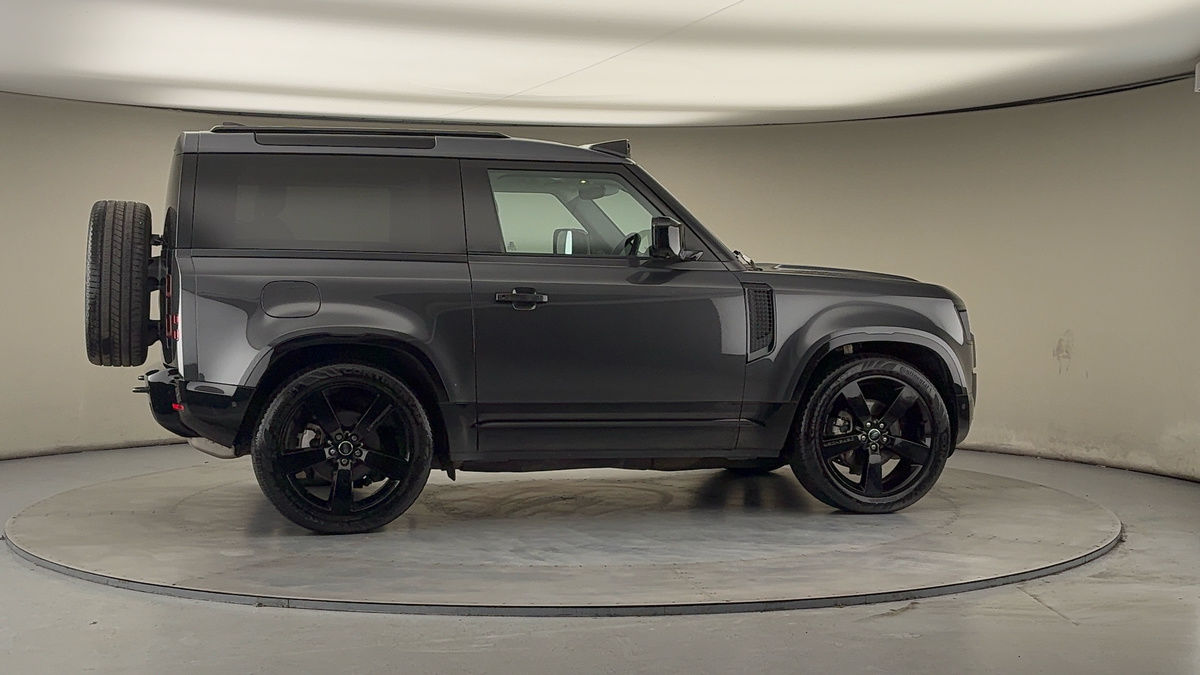 Used Land Rover Defender 2024 for sale - 77494474: Photo 38