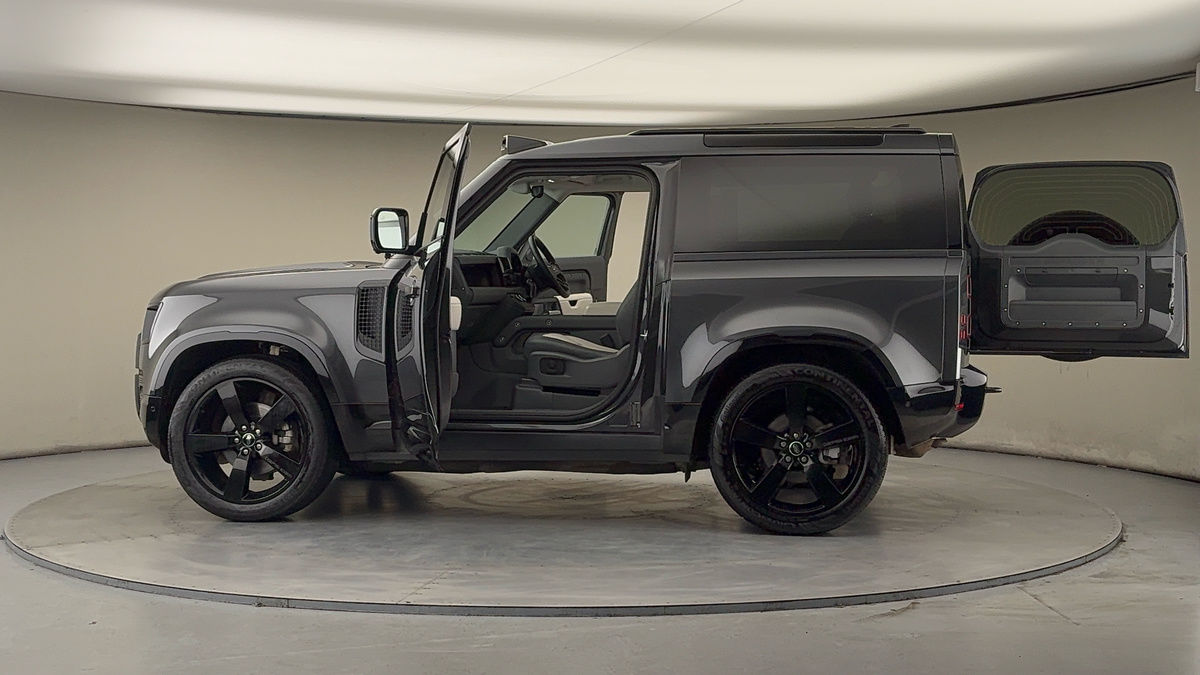 Used Land Rover Defender 2024 for sale - 77494474: Photo 47