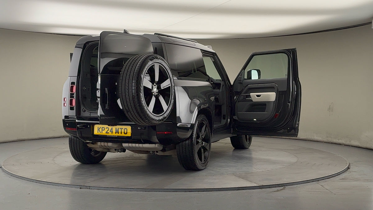 Used Land Rover Defender 2024 for sale - 77494474: Photo 60