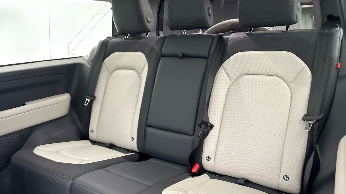 Used Land Rover Defender 2024 for sale - 77494474: Photo 8