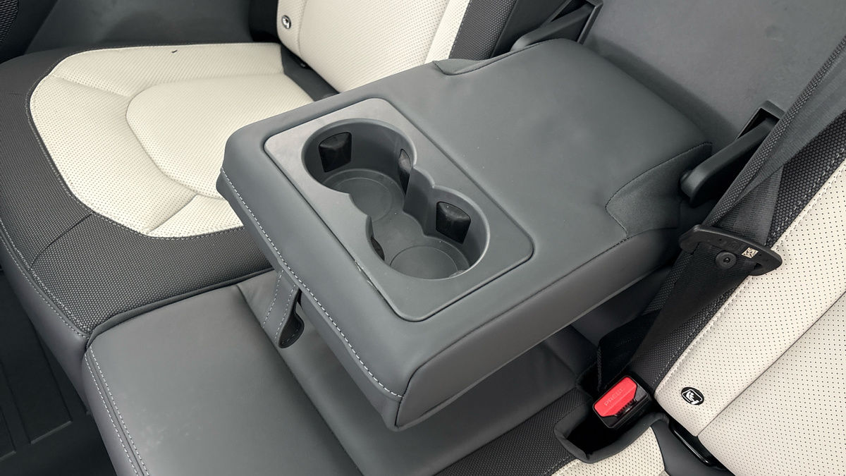 Used Land Rover Defender 2024 for sale - 77494474: Photo 9