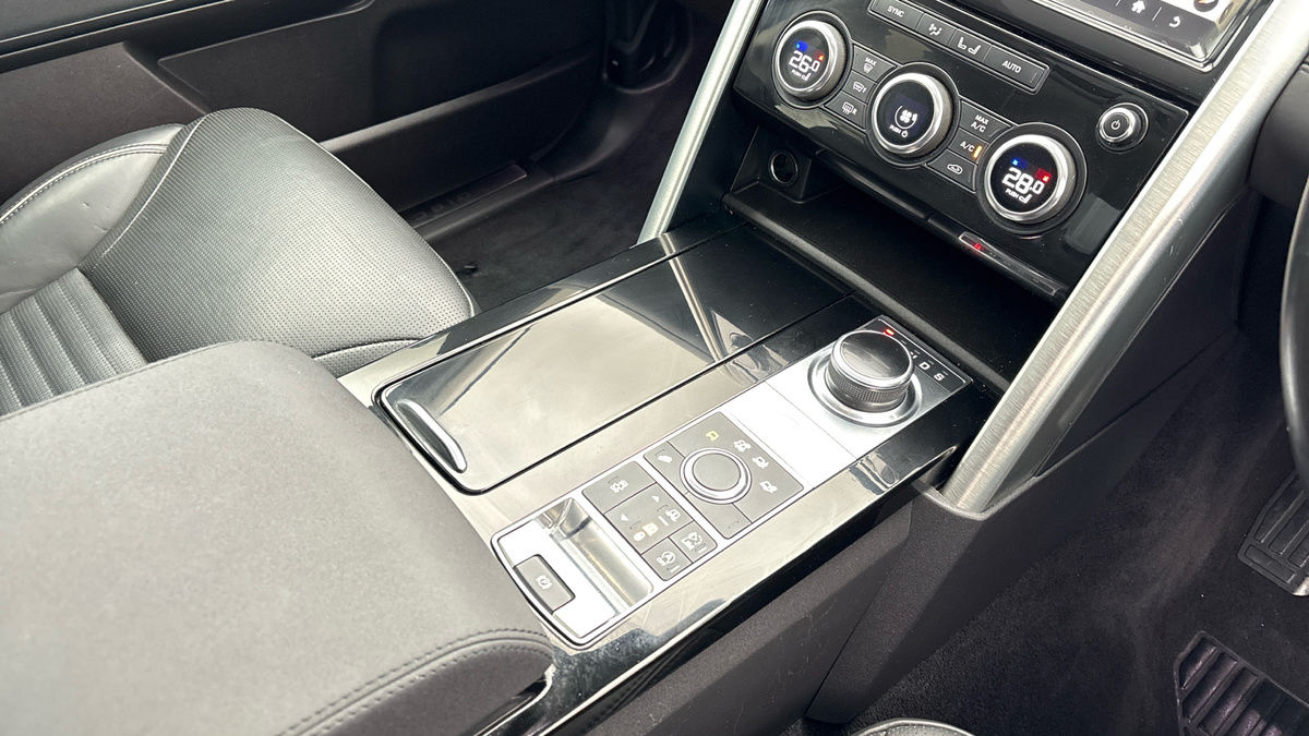 Used Land Rover Discovery 2018 for sale - 76148517: Photo 18