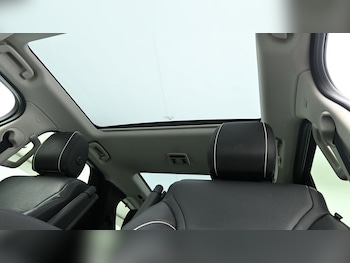 Used Land Rover Discovery 2018 for sale - 76148517: Photo