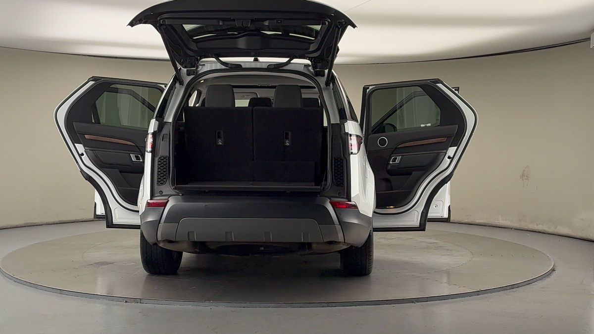 Used Land Rover Discovery 2018 for sale - 76148517: Photo 62