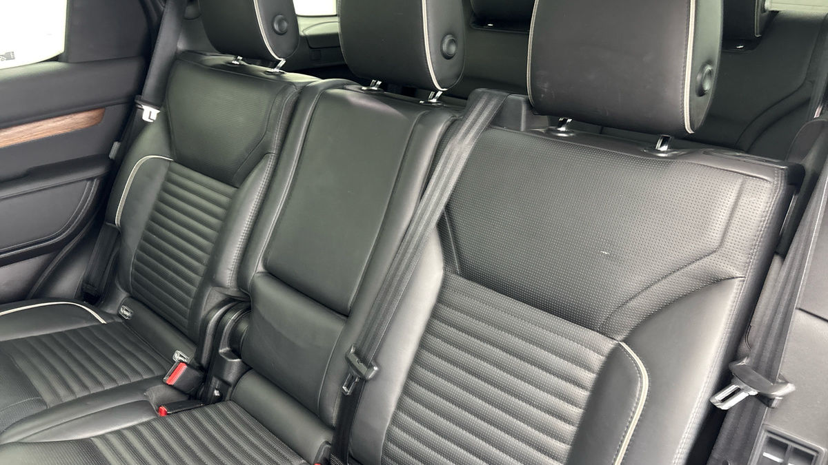 Used Land Rover Discovery 2018 for sale - 76148517: Photo 8