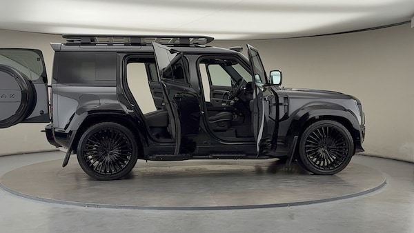 Used Land Rover Defender 110 2025 for sale - 76040258: Photo 61