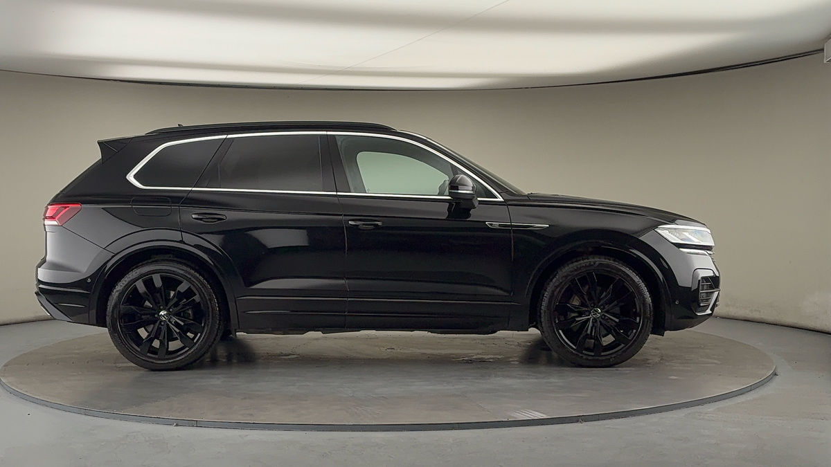 Used Volkswagen Touareg 2023 for sale - 76334532: Photo 16