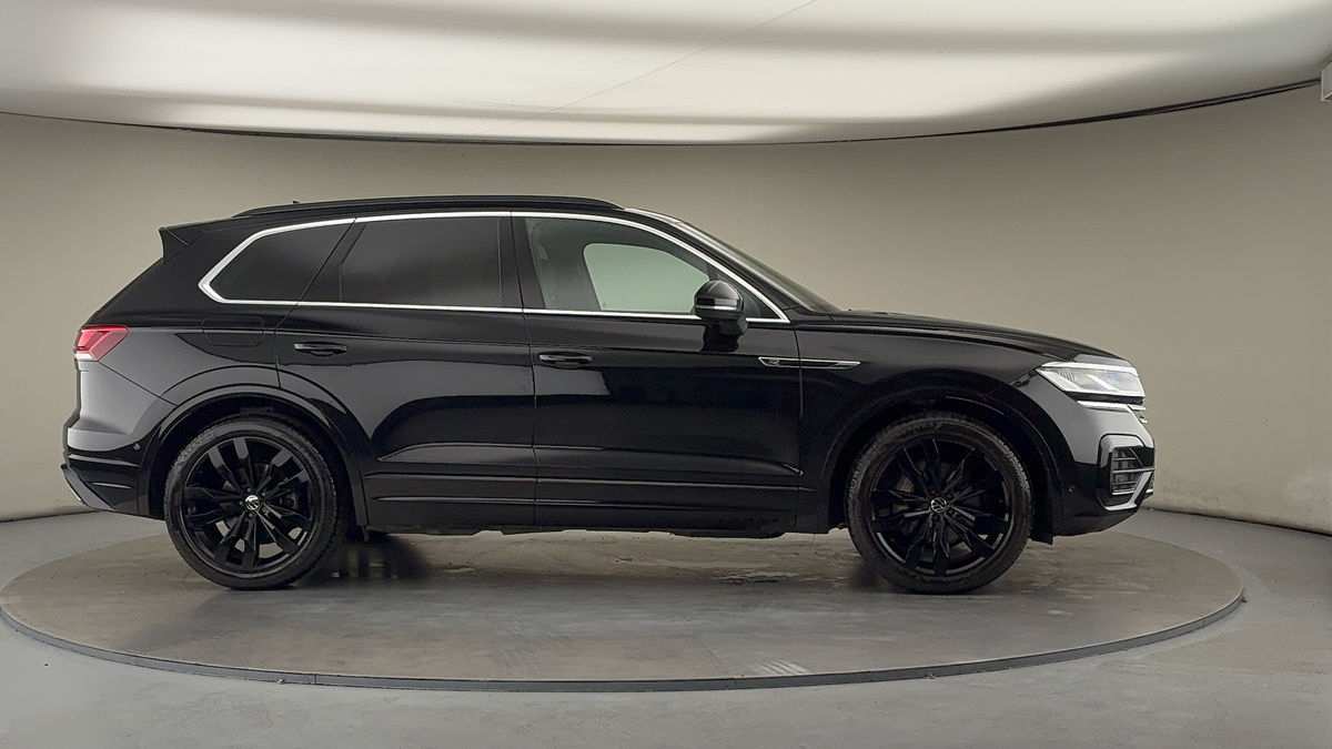 Used Volkswagen Touareg 2023 for sale - 76334532: Photo 37
