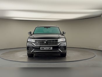 Used Volkswagen Touareg 2023 for sale - 76334532: Photo