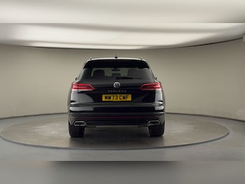 Used Volkswagen Touareg 2023 for sale - 76334532: Photo