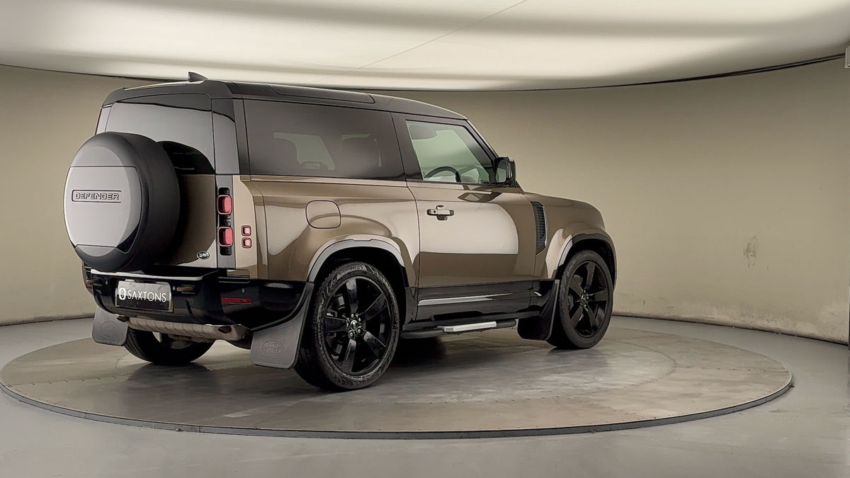 Used Land Rover Defender 2021 for sale - 76884651: Photo 21