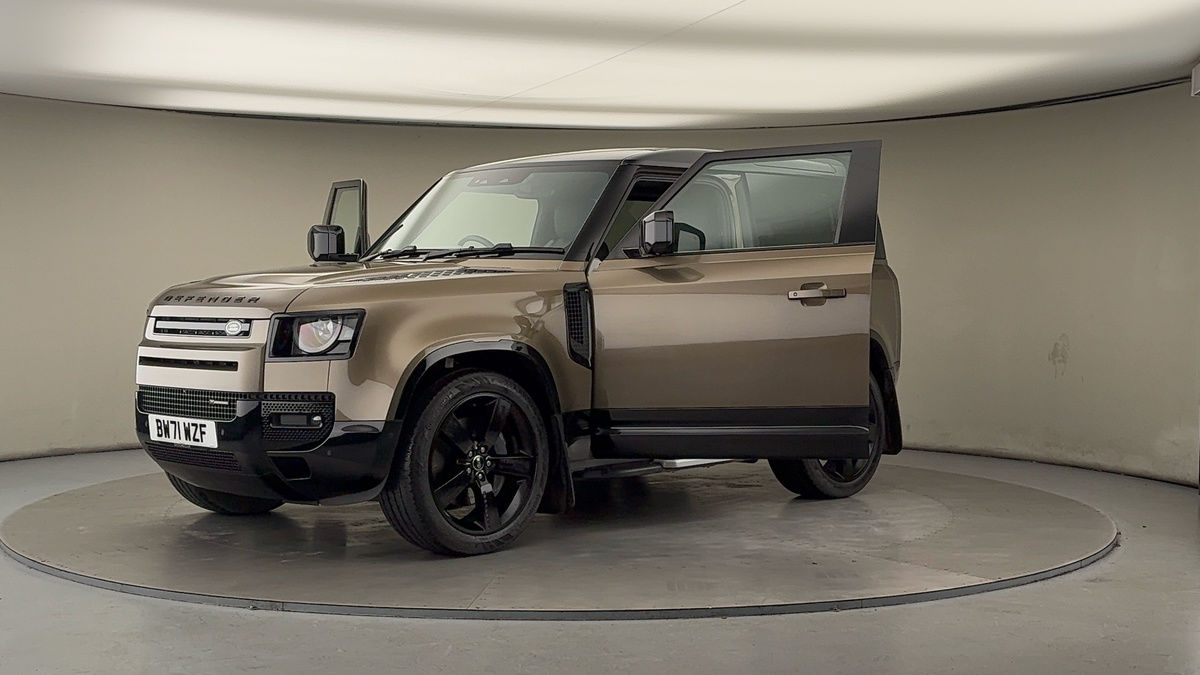 Used Land Rover Defender 2021 for sale - 76884651: Photo 22