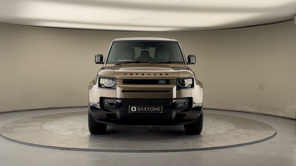 Used Land Rover Defender 2021 for sale - 76884651: Photo 3