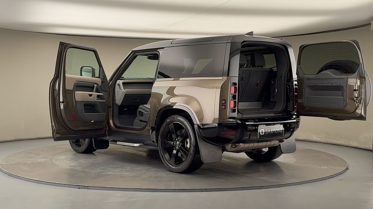 Used Land Rover Defender 2021 for sale - 76884651: Photo 44