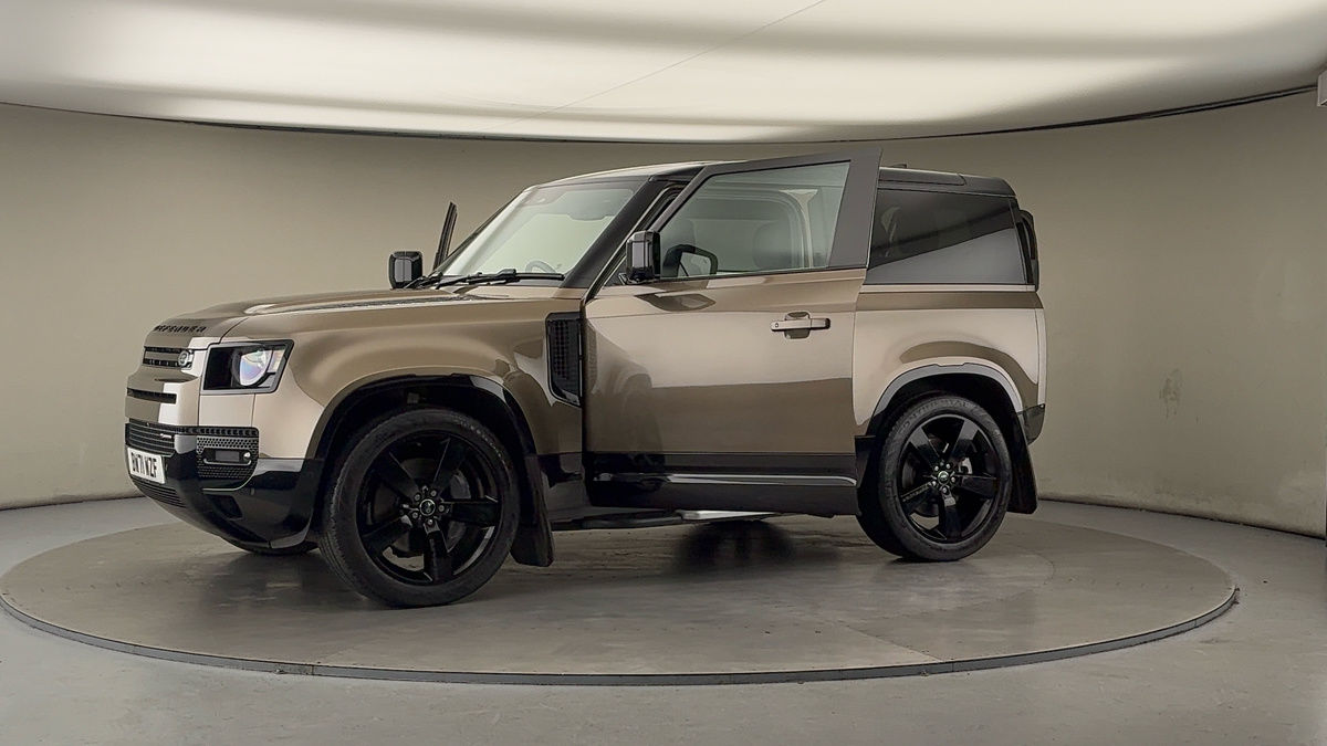 Used Land Rover Defender 2021 for sale - 76884651: Photo 48