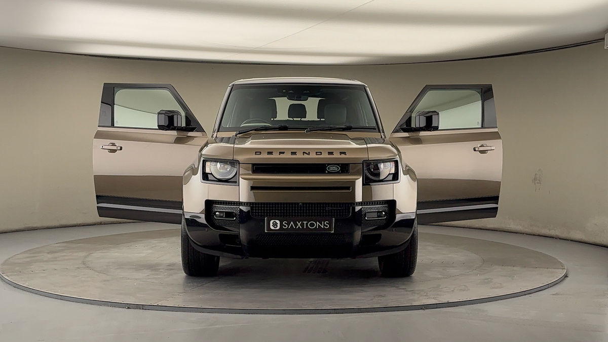 Used Land Rover Defender 2021 for sale - 76884651: Photo 52