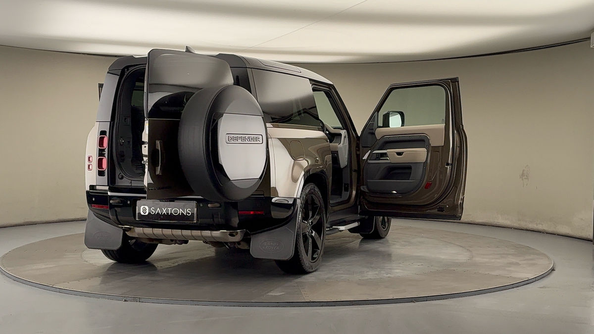 Used Land Rover Defender 2021 for sale - 76884651: Photo 60