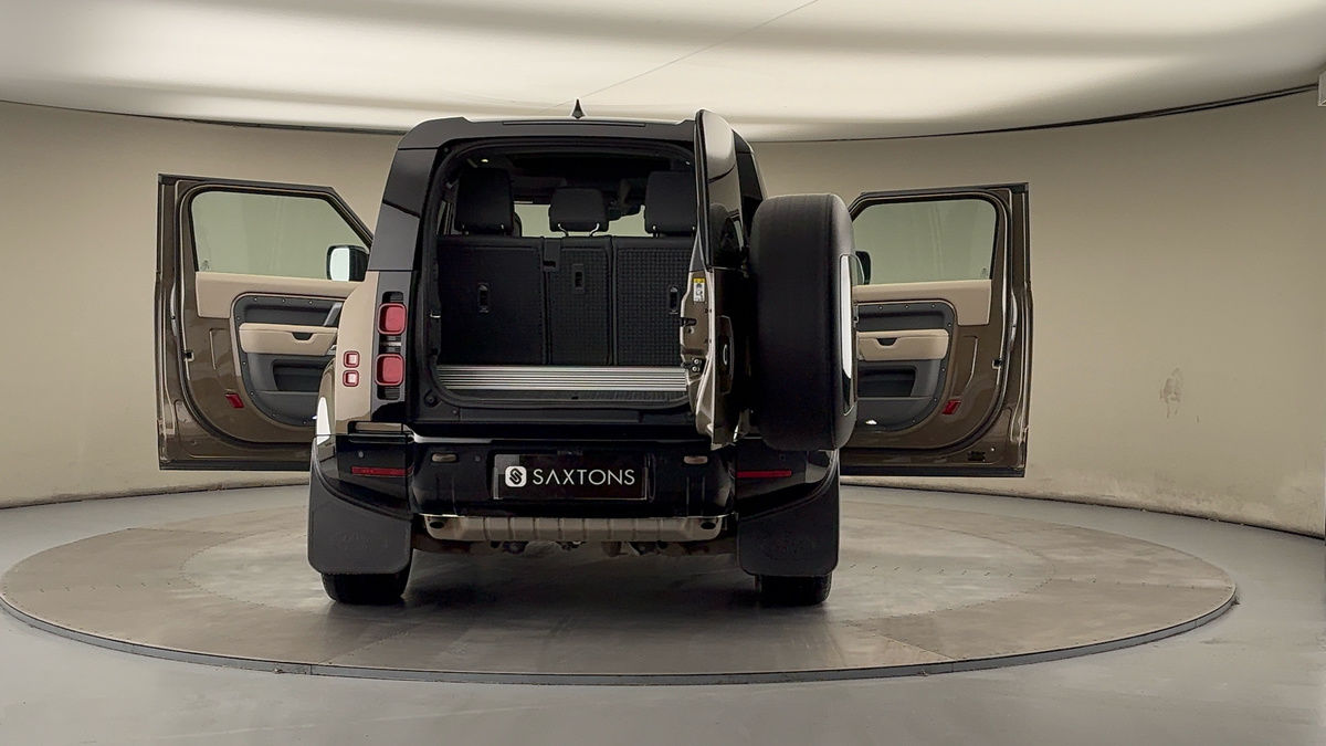 Used Land Rover Defender 2021 for sale - 76884651: Photo 61