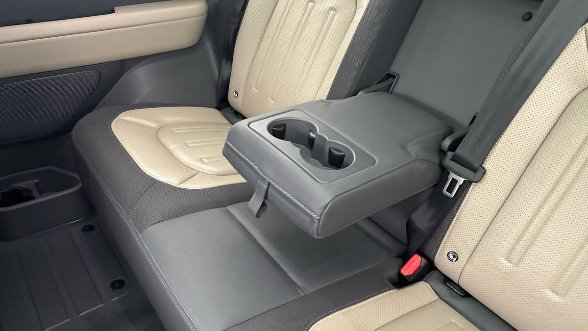 Used Land Rover Defender 2021 for sale - 76884651: Photo 9