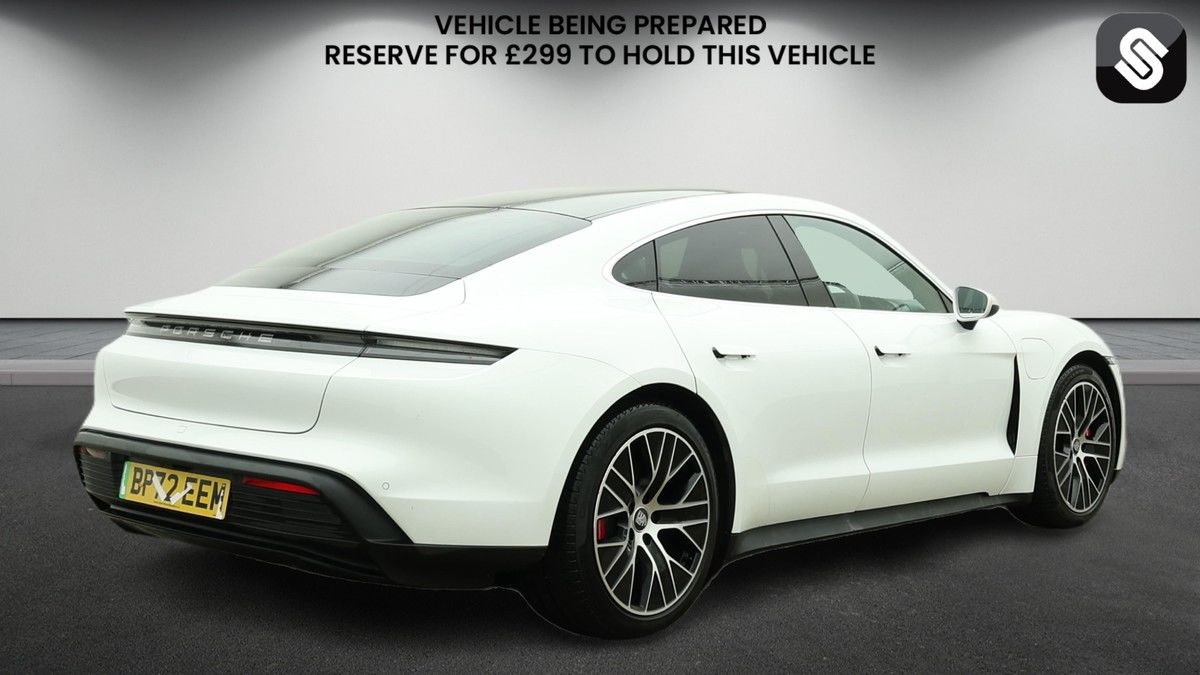 Used Porsche Taycan 2023 for sale - 77749380: Photo 4