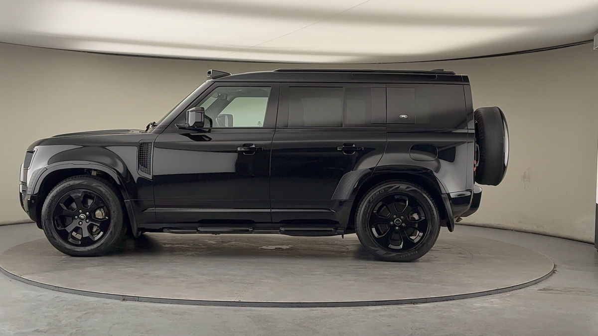 Used Land Rover Defender 110 2022 for sale - 77548021: Photo 15