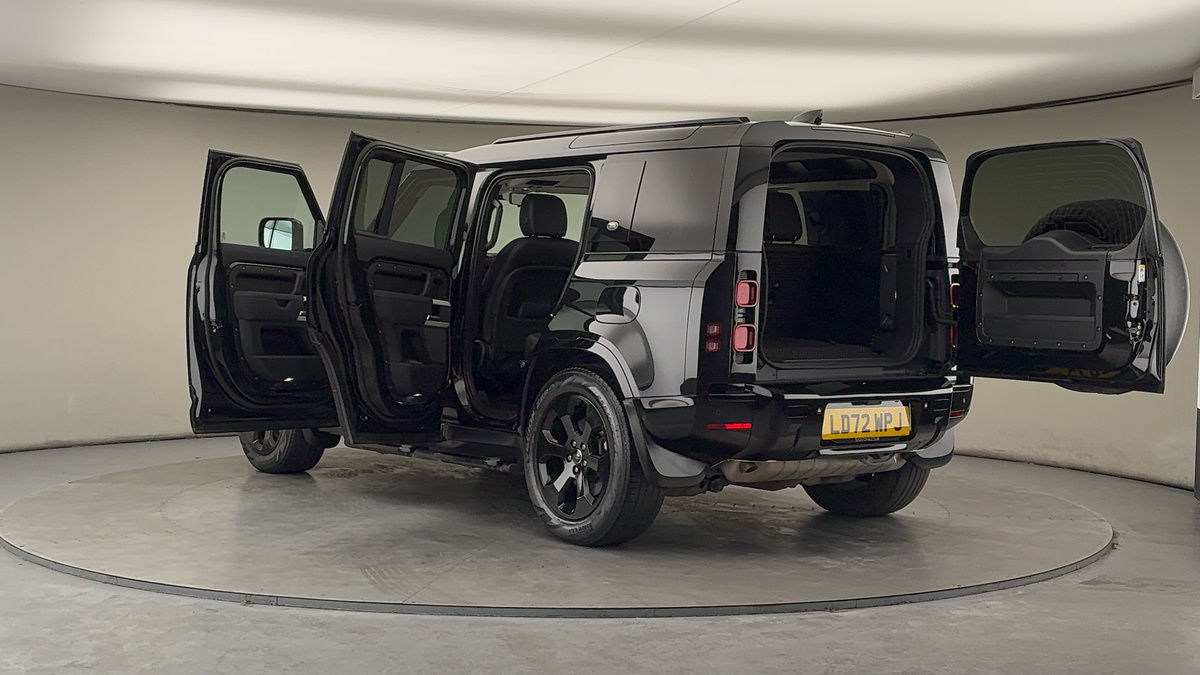 Used Land Rover Defender 110 2022 for sale - 77548021: Photo 44