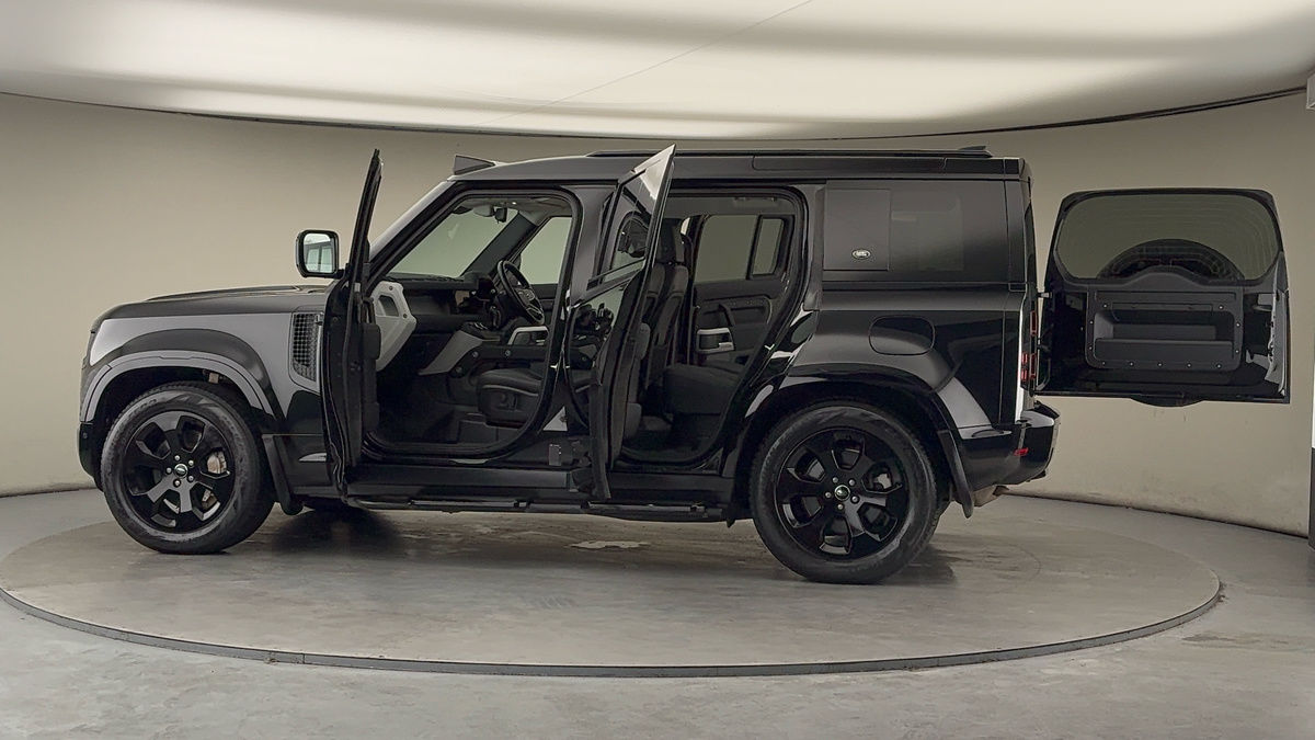 Used Land Rover Defender 110 2022 for sale - 77548021: Photo 47