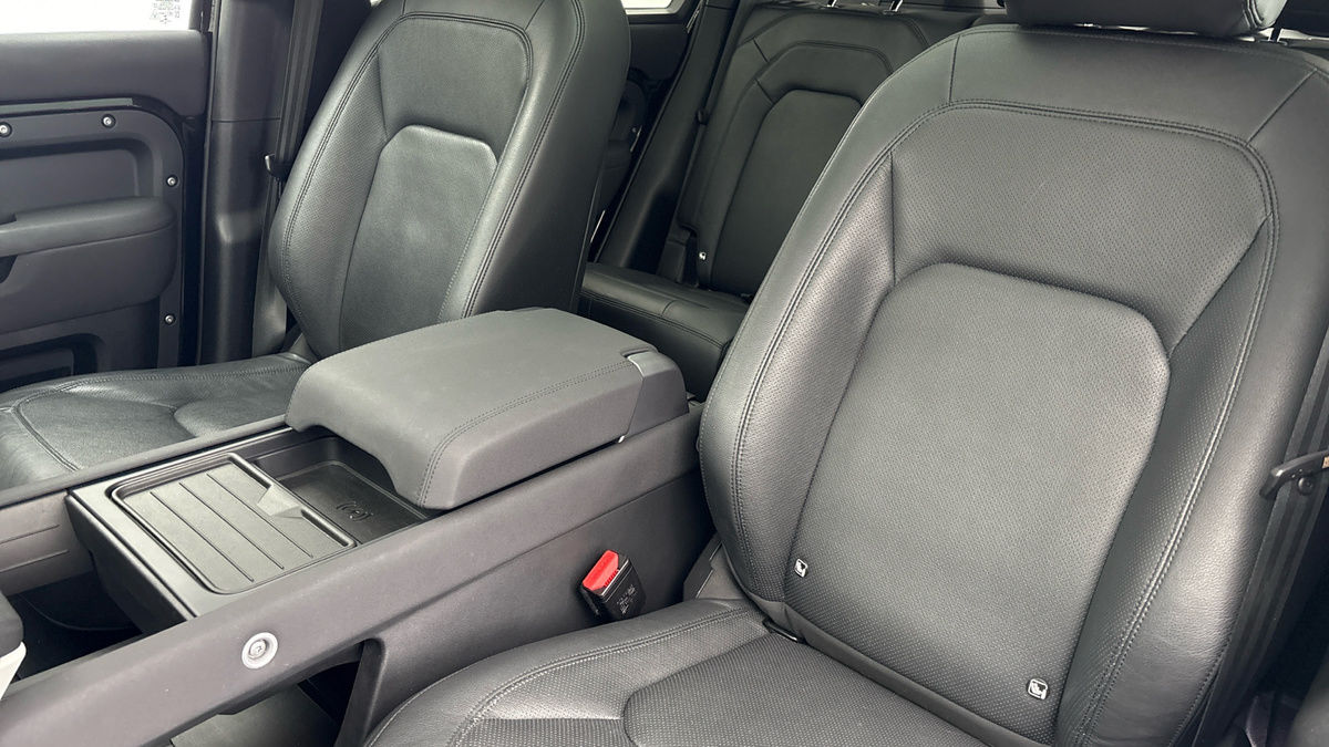 Used Land Rover Defender 110 2022 for sale - 77548021: Photo 7