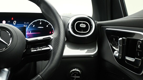 Used Mercedes-Benz GLC 2023 for sale - 75560619: Photo 15