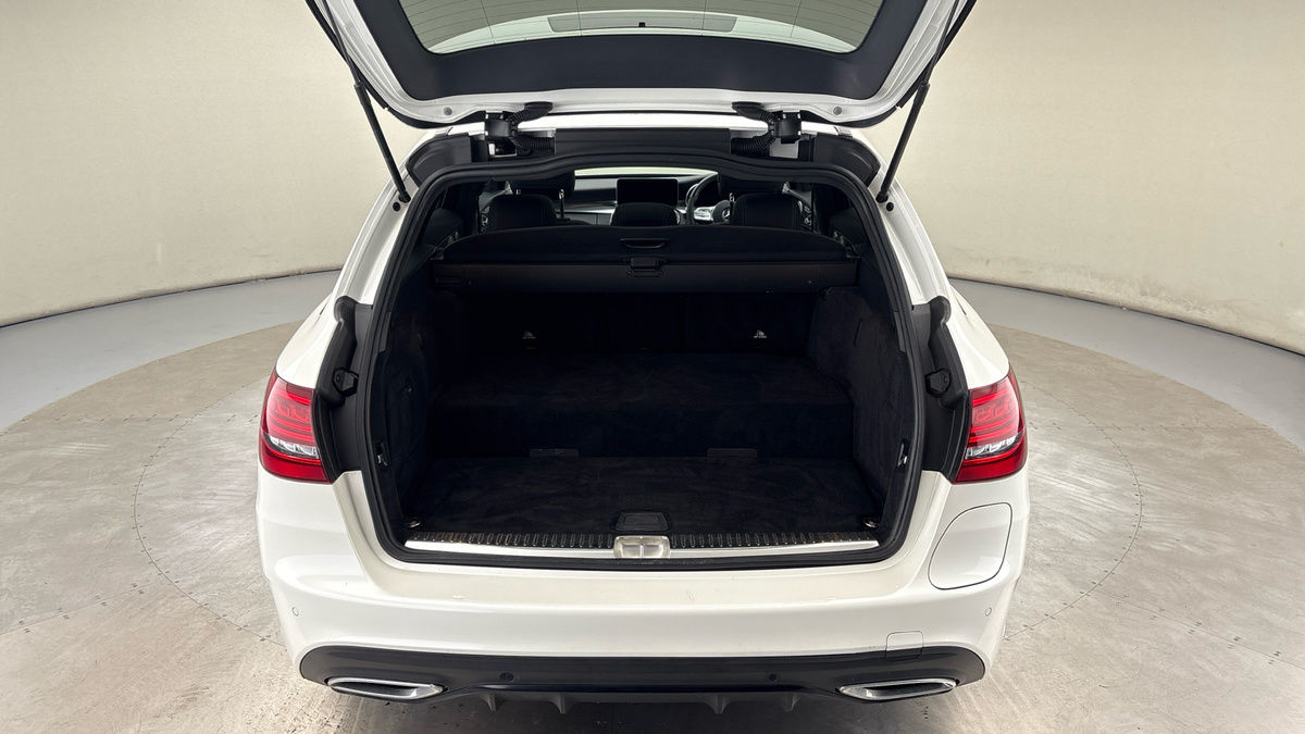 Used Mercedes-Benz C Class 2021 for sale - 76256964: Photo 11