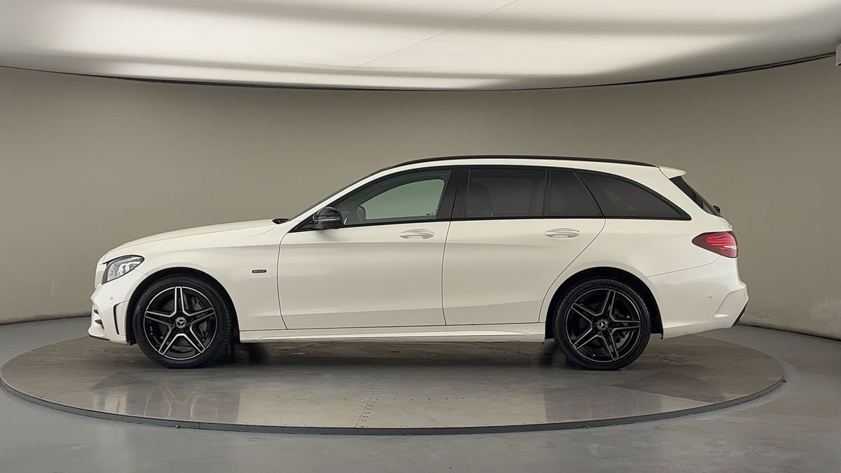 Used Mercedes-Benz C Class 2021 for sale - 76256964: Photo 15