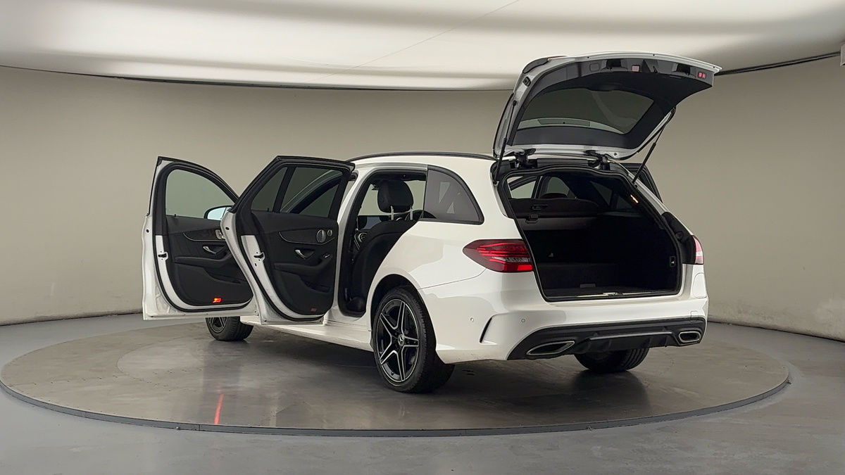 Used Mercedes-Benz C Class 2021 for sale - 76256964: Photo 23