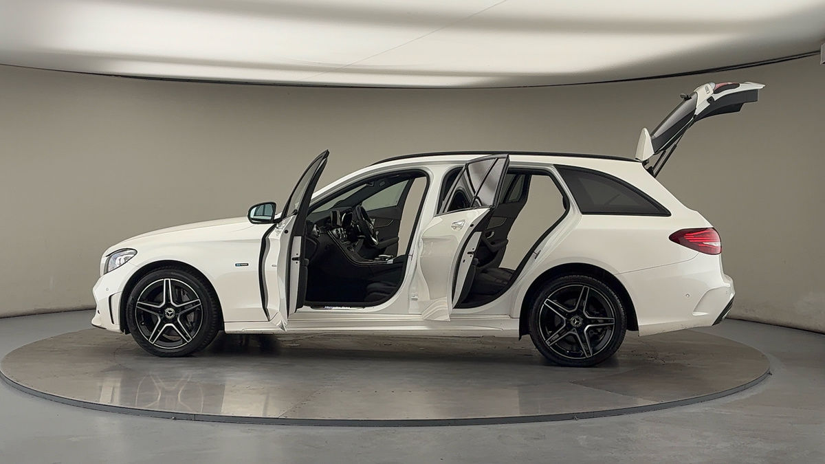 Used Mercedes-Benz C Class 2021 for sale - 76256964: Photo 46