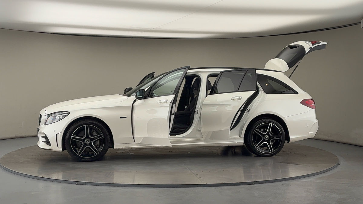 Used Mercedes-Benz C Class 2021 for sale - 76256964: Photo 47