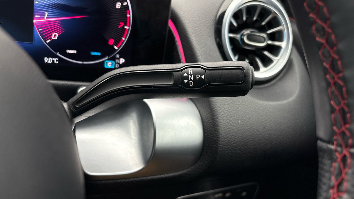 Used Mercedes-Benz GLB 2025 for sale - 76884648: Photo 6