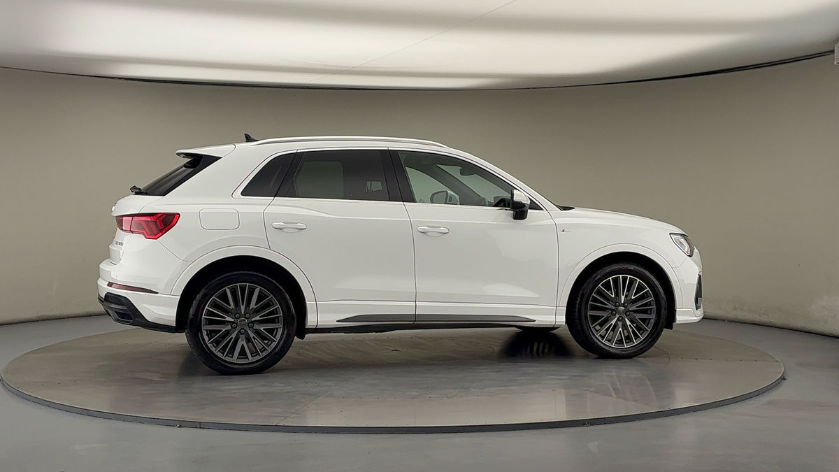 Used Audi Q3 2020 for sale - 76256968: Photo 37