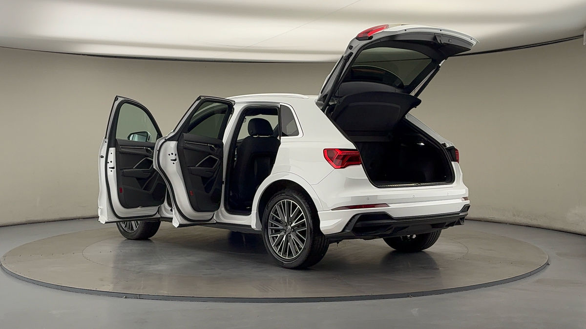 Used Audi Q3 2020 for sale - 76256968: Photo 43