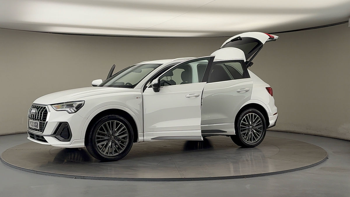 Used Audi Q3 2020 for sale - 76256968: Photo 48