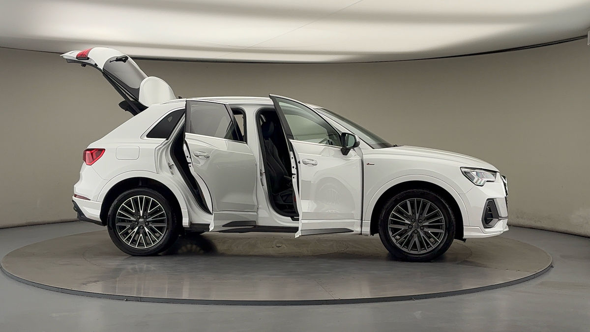 Used Audi Q3 2020 for sale - 76256968: Photo 55