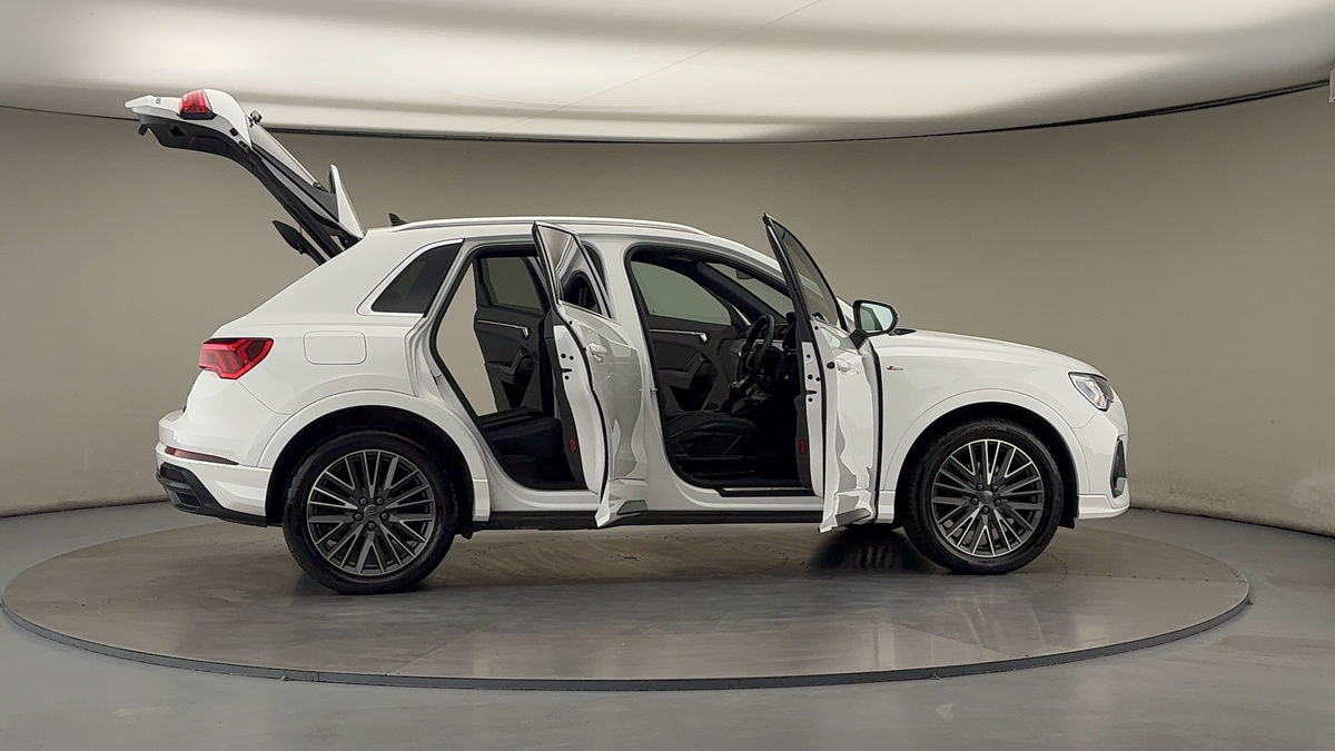 Used Audi Q3 2020 for sale - 76256968: Photo 56