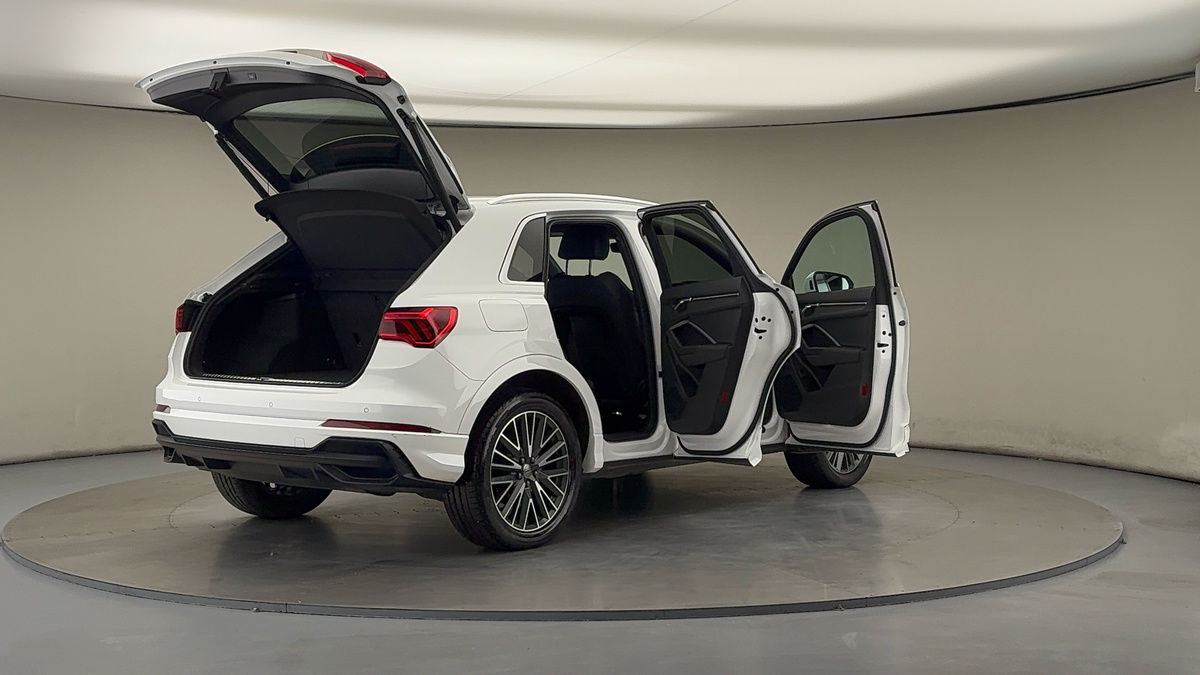 Used Audi Q3 2020 for sale - 76256968: Photo 58