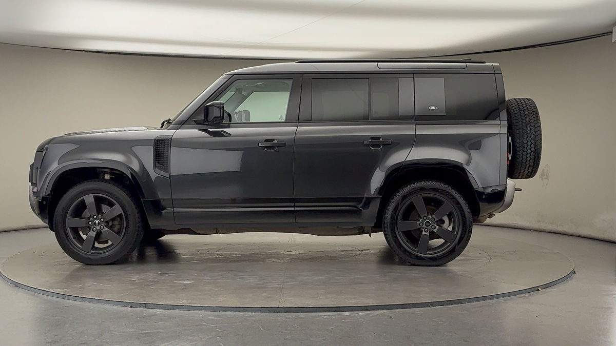 Used Land Rover Defender 110 2024 for sale - 76418099: Photo 15