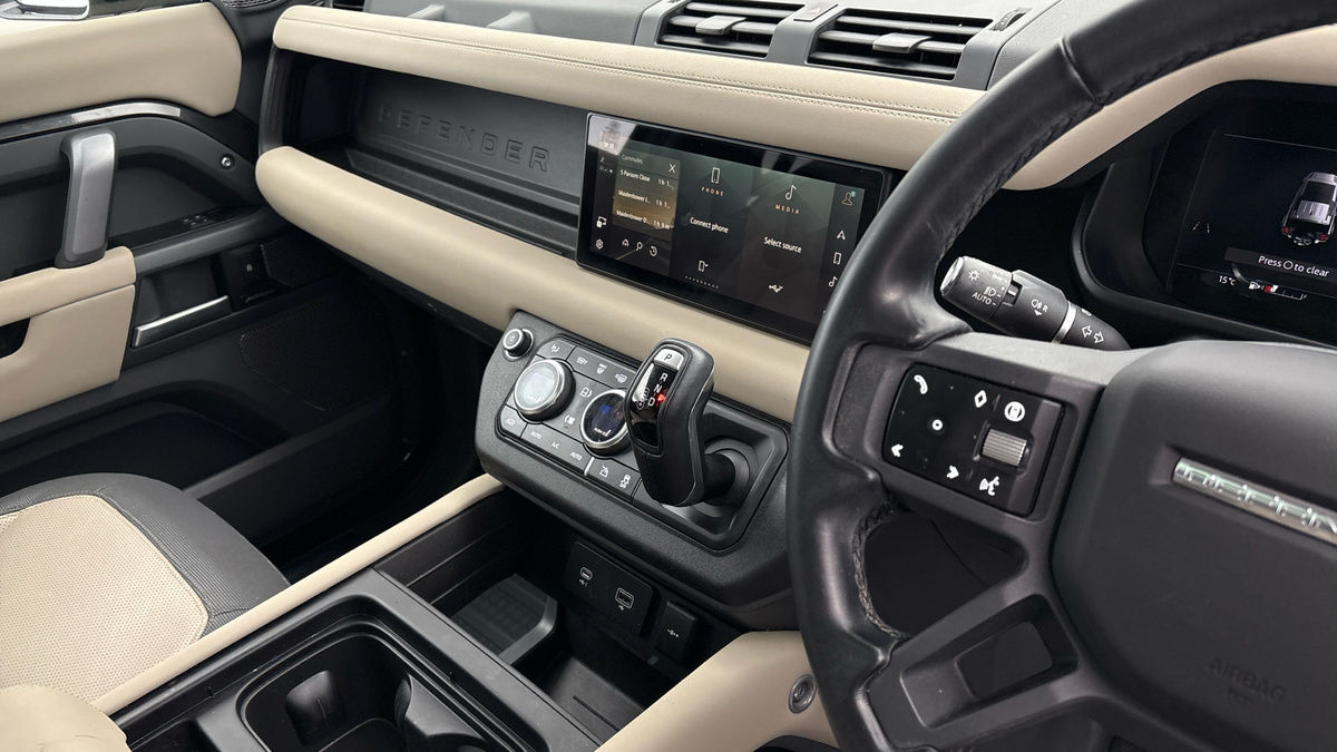Used Land Rover Defender 110 2024 for sale - 76418099: Photo 18