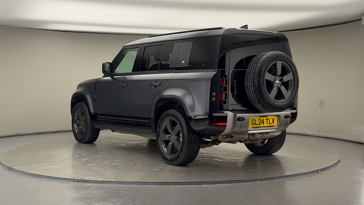 Used Land Rover Defender 110 2024 for sale - 76418099: Photo 2